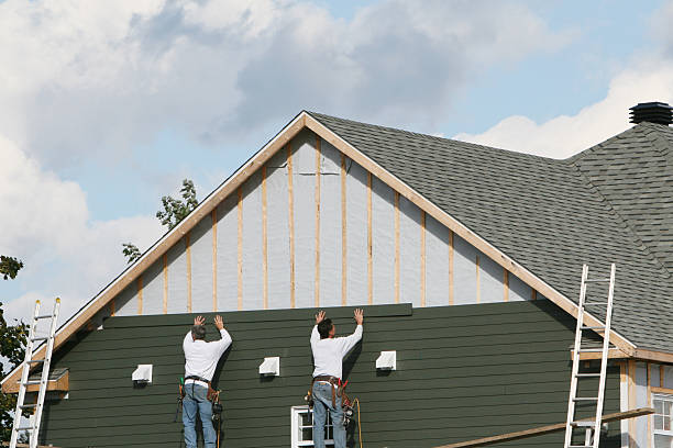Professional Siding Replacement technician working in Milton, GA